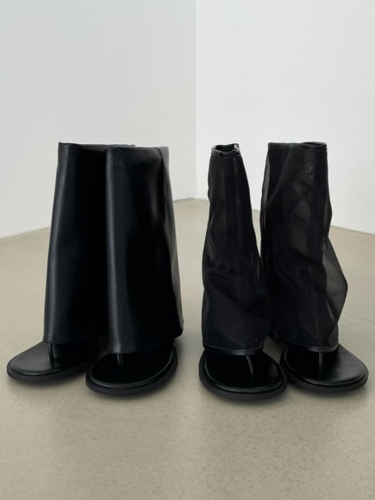 Black Open-Toe Flat Sandals