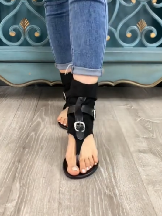 Black Sandal With Buckle Detail