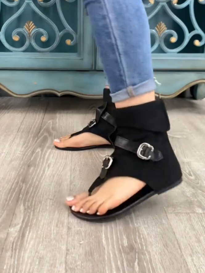 Black Sandal With Buckle Detail
