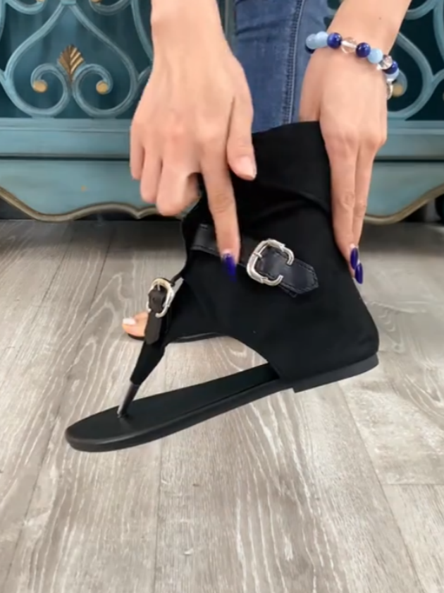 Black Sandal With Buckle Detail