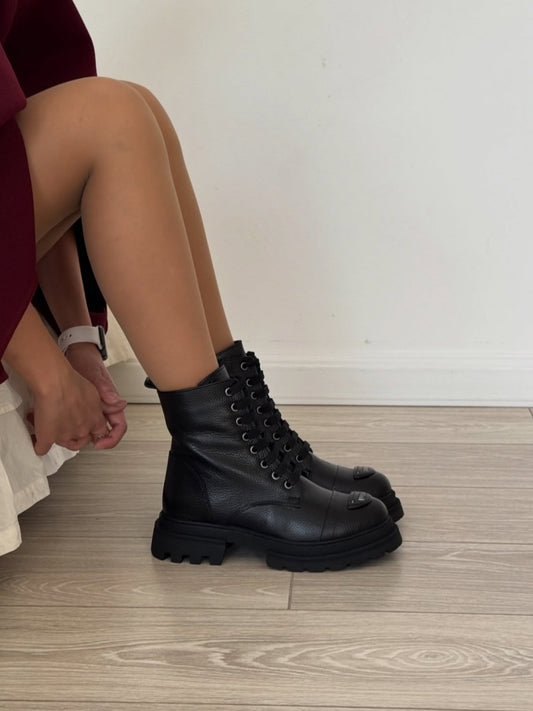 Black Combat Boots With Chunky Sole