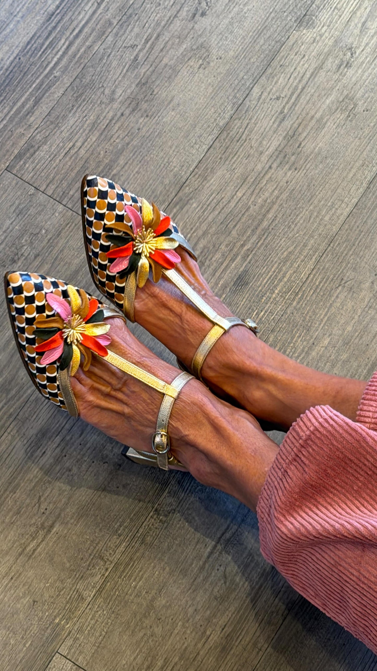 Colorful Leather Floral Dot-Heeled Sandals