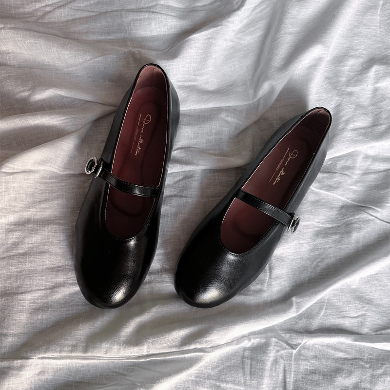 Flat-bottomed Soft-soled Shoes
