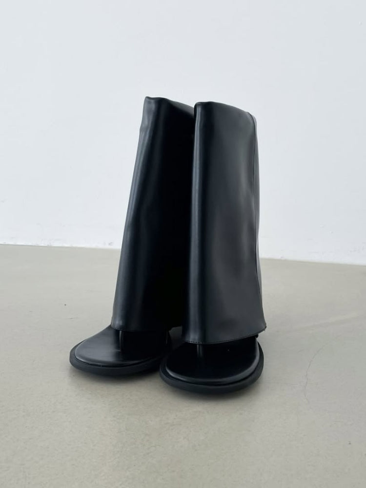 Black Open-Toe Flat Sandals