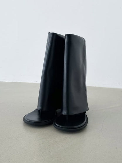 Black Open-Toe Flat Sandals