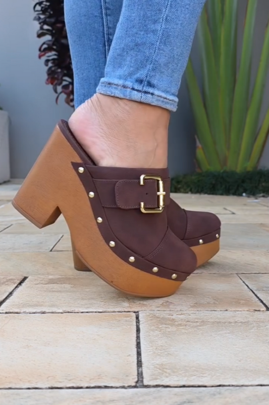 Chunky Leather Buckle Platform Sandals