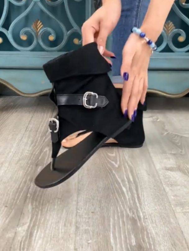 Black Sandal With Buckle Detail