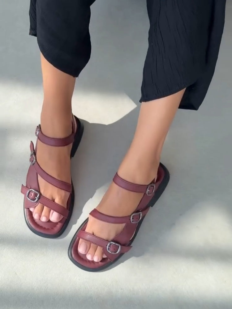 Burgundy Sandals With Three Straps And Buckle Embellishments