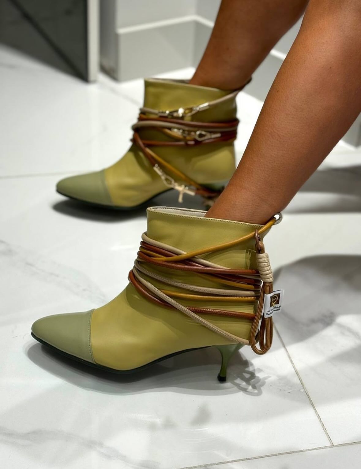 Modern Leather Pointed-Toe Boots With Wrapped Straps