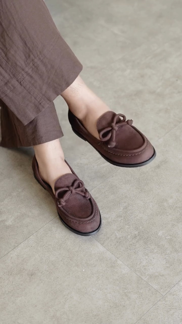 Suede Moccasin-Loafers With Bow Details