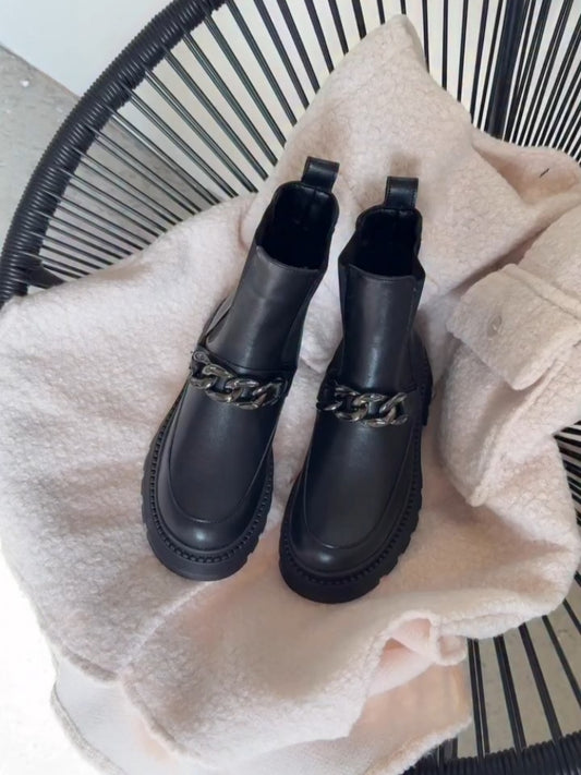Black Leather Chelsea Boots With Chain Detail
