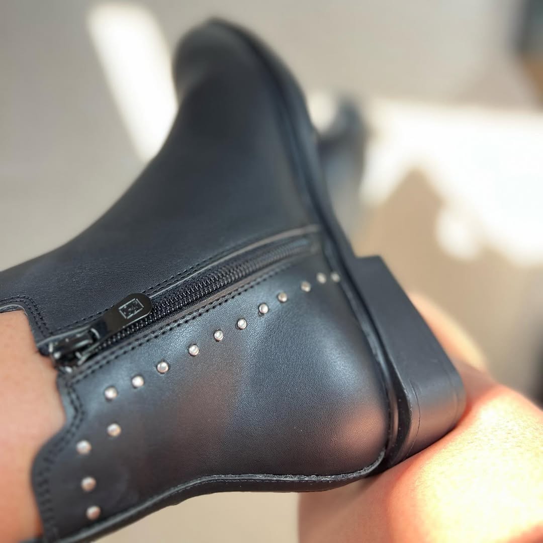 Black Chelsea-Style Ankle Boots With Studded Accent