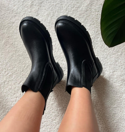 Black Leather Chelsea-Style Boots