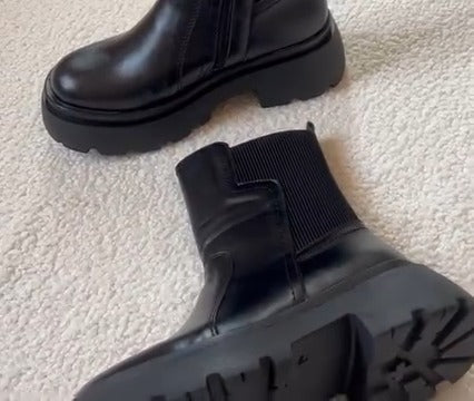 Black Leather Ankle Boots With Chunky Sole