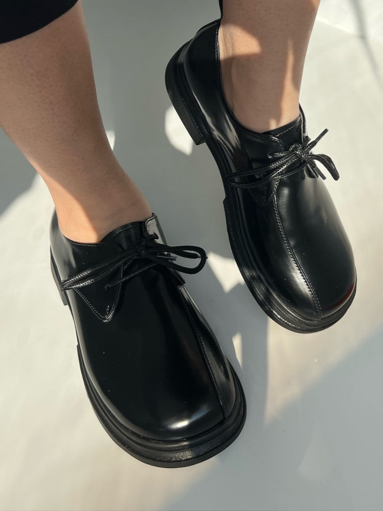 Black Patent-Linish Oxford Shoes