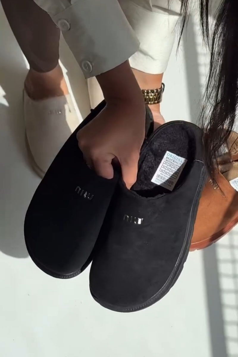 Minimalist Slip-On Sneakers Set