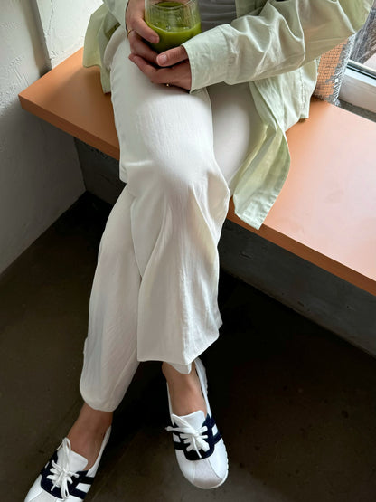 Black And White Lace-Up Casual Loafers