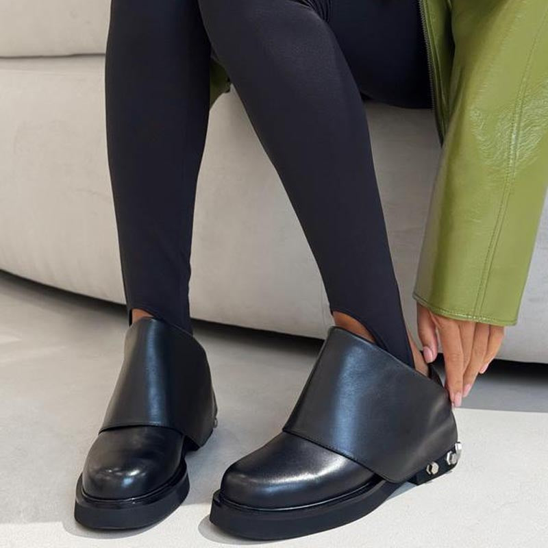 Fashion Round Head Studded Boots