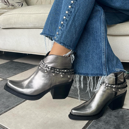 Women's Boho Style Chic Boots