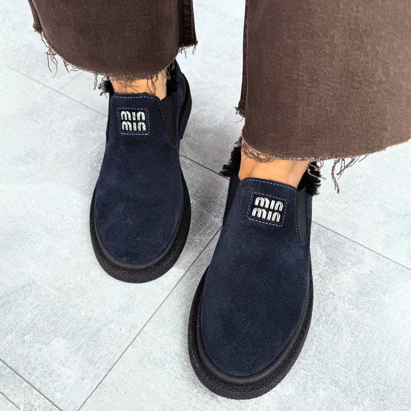 Round-toe Lambswool Flats