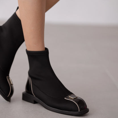 Square-shaped Accessory Details Women's Elastic Boots