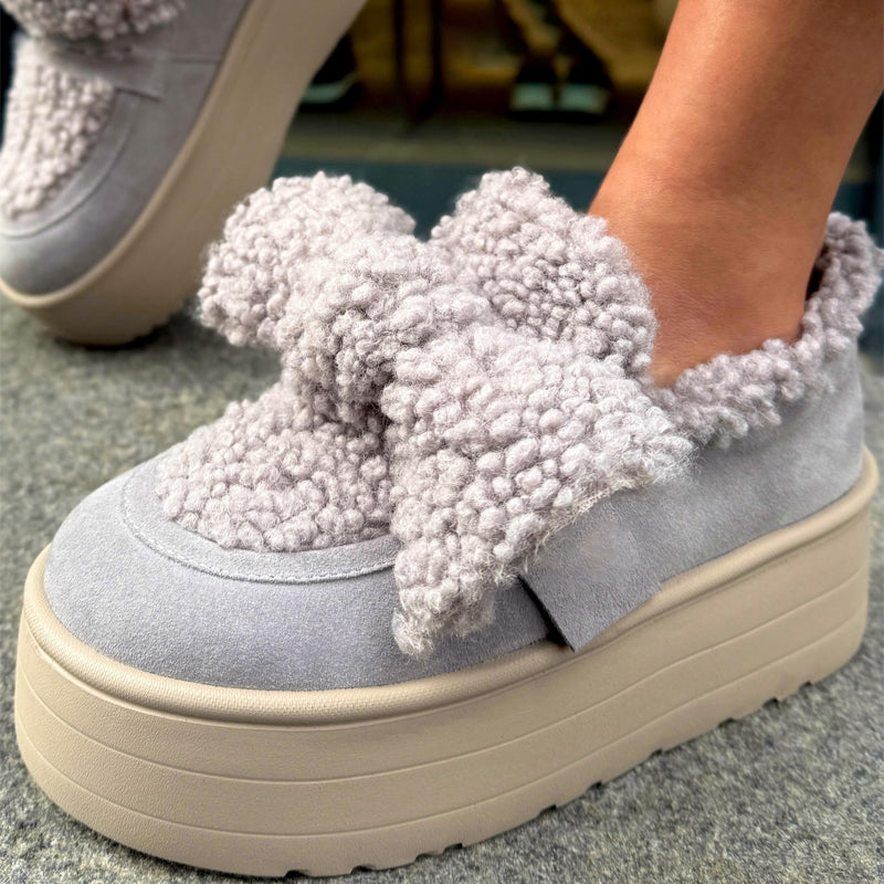 Platform Asymmetrical Bow Detail Snow Boots