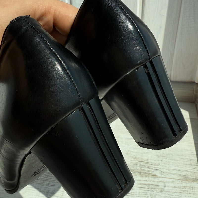 Zip-Front Thick-Heeled Shoes